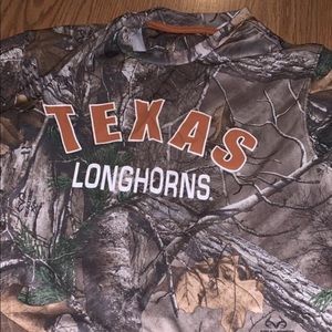 Dry fit Longhorns shirt